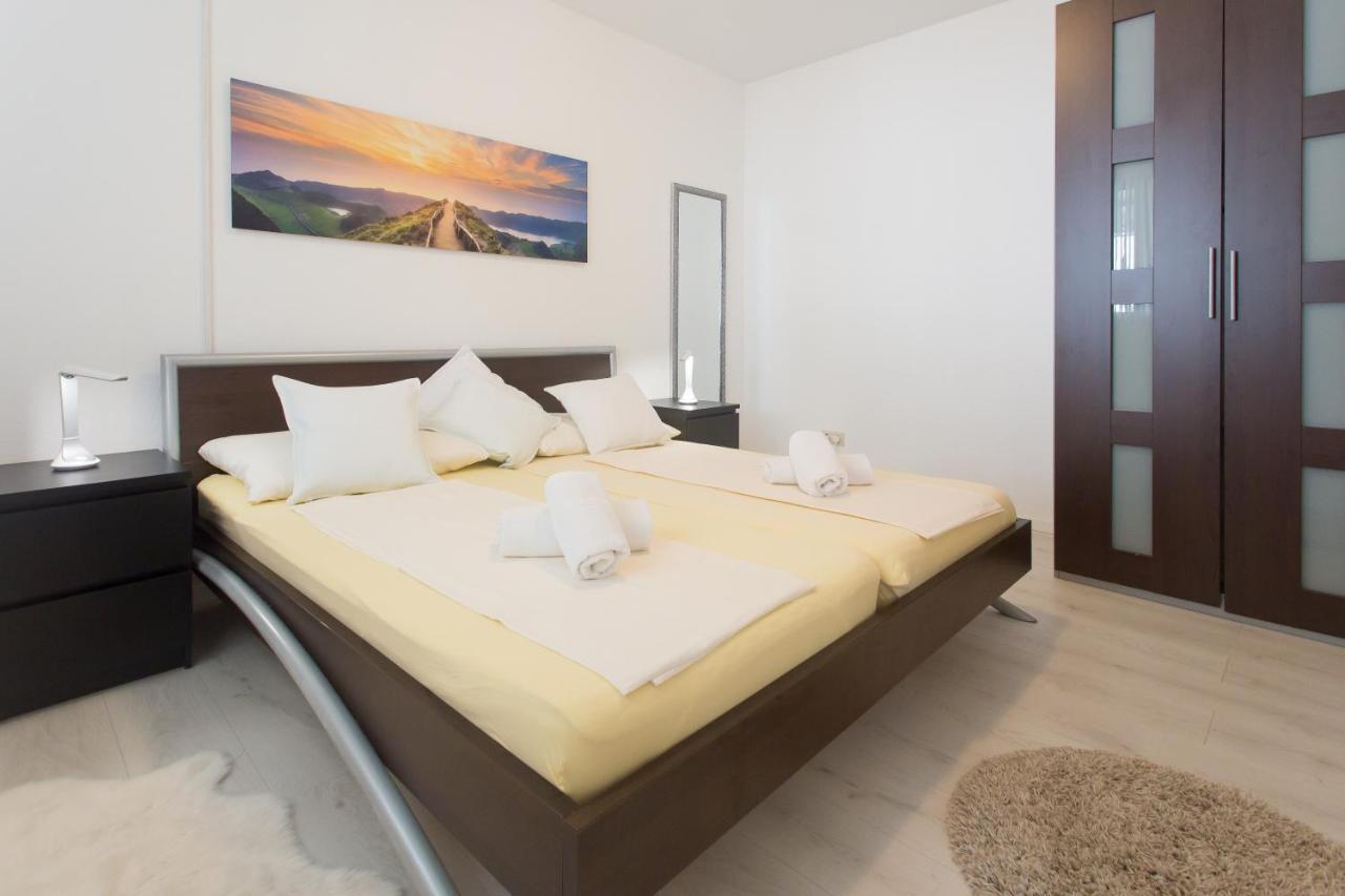 Apartmani Stanic Seget Vranjica Dış mekan fotoğraf
